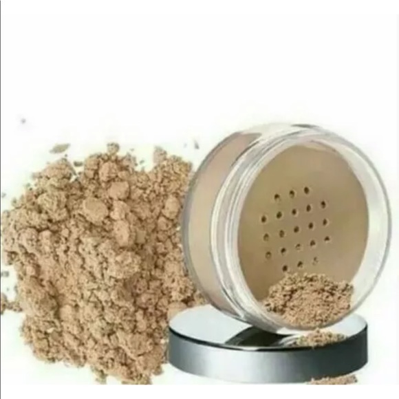 🎉New Mary Kay Mineral Powder Foundation, Ivory0.5
